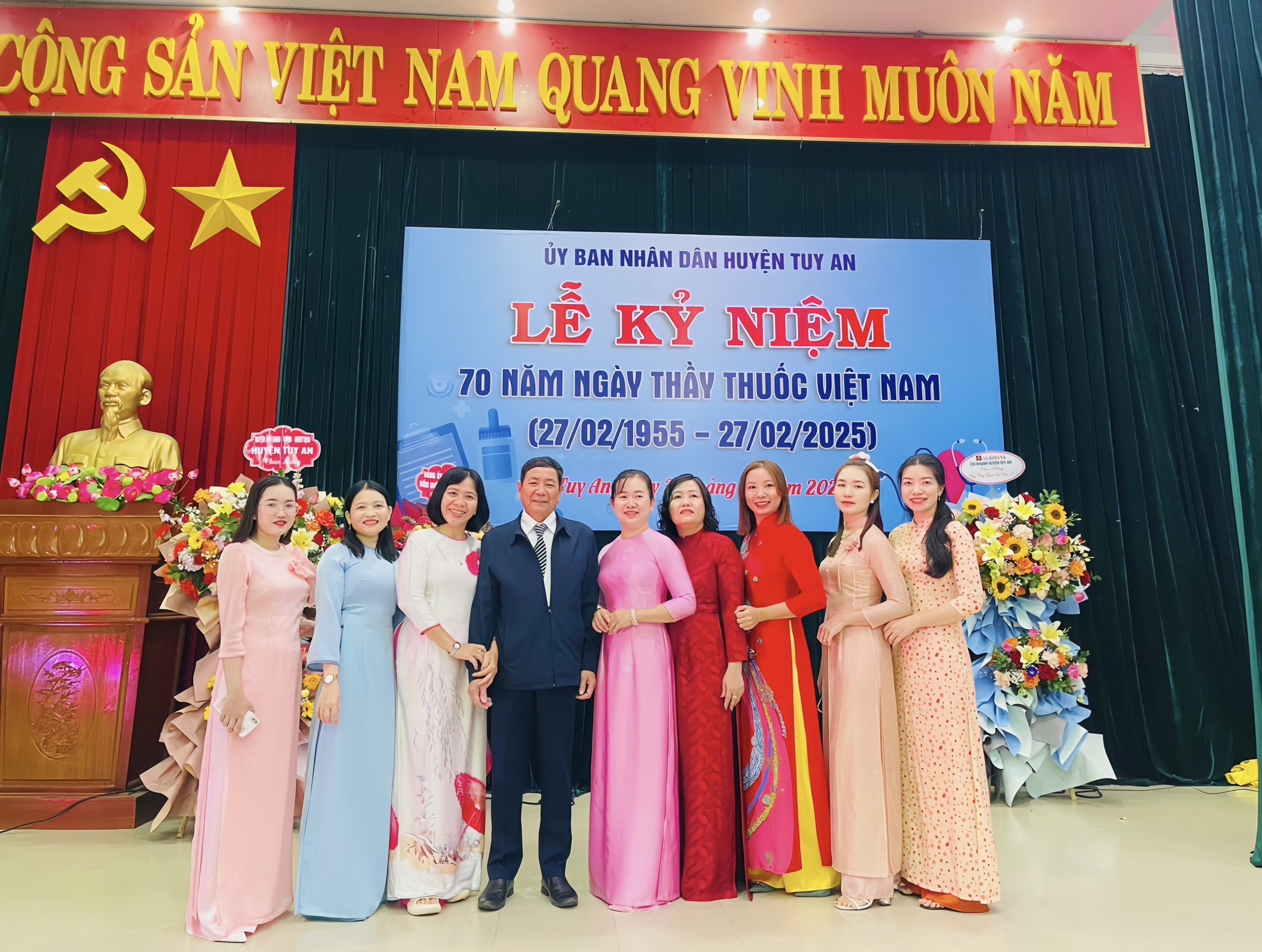 UBND huyện Tuy An tổ chức Kỷ niệm 70 năm ngày thầy thuốc việt nam (27/2/1955 – 27/2/2025) cho TTYT h