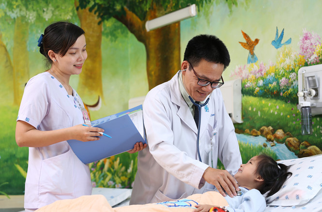 Tập huấn quy tắc ứng xử, nâng cao kỹ năng giao tiếp cho cán bộ nhân viên y tế.