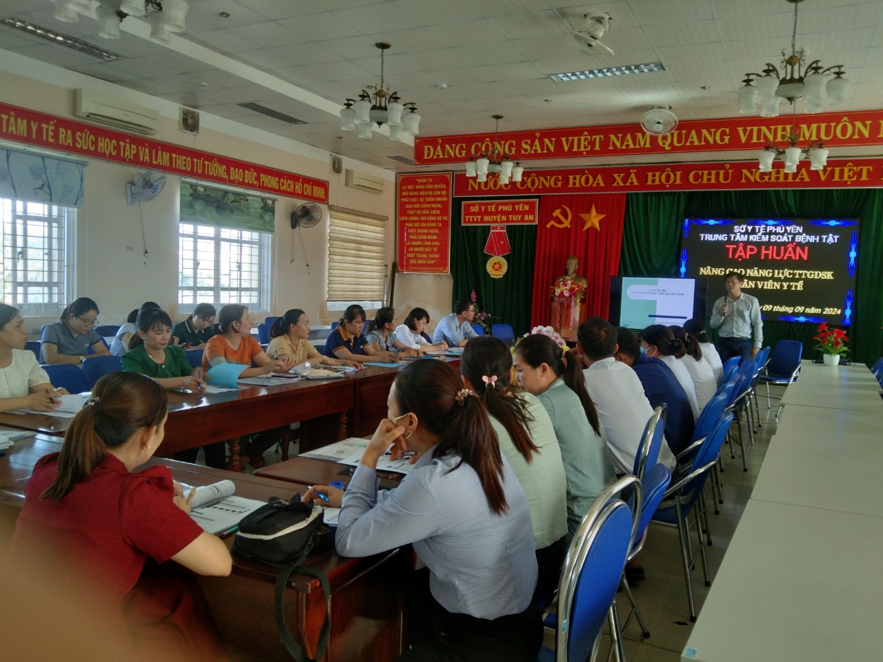 Trung tâm Y tế huyện Tuy An phối hợp với Trung tâm Kiểm soát bệnh tật tỉnh Phú Yên triển khai tập hu
